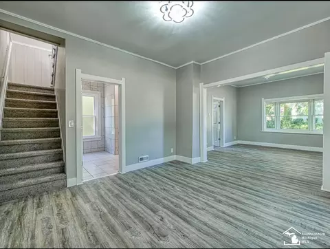 Living - 1461 W Temperance, Temperance, MI 48182 photo 3 of 6