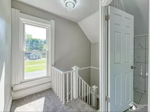 Entry Way - 1461 W Temperance, Temperance, MI 48182 photo 2 of 3