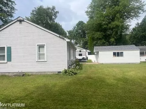 924 Golfview, Algonac, MI 48001 photo 15