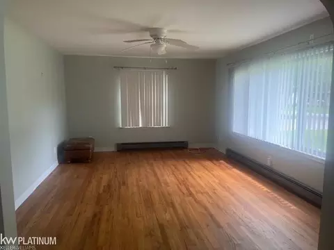 924 Golfview, Algonac, MI 48001 photo 3