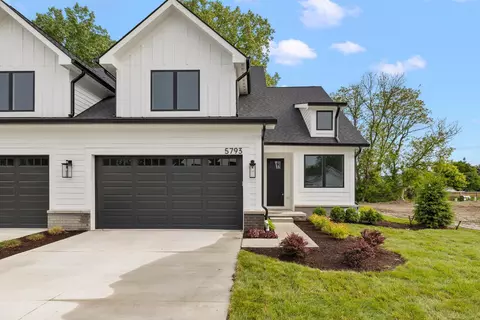 5793 Heights UNIT 5 /  3, Sterling Heights, MI 48314