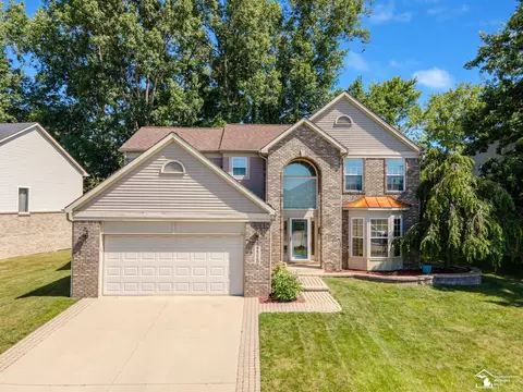 44220 Stonebridge, Belleville, MI 48111