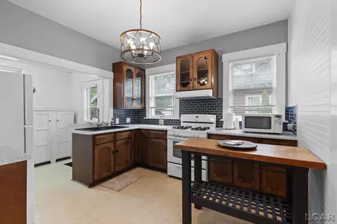 Kitchen - 226 E Butler, Adrian, MI 49221 photo 1 of 5