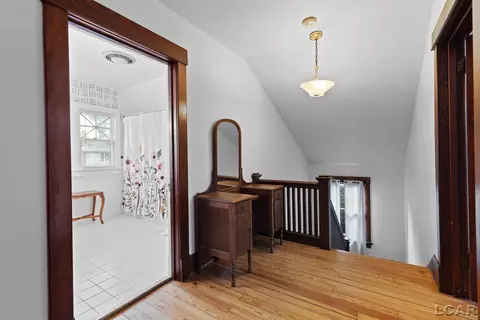 Entry Way - 226 E Butler, Adrian, MI 49221 photo 2 of 2