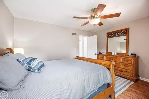 Bedroom - 415 W Baker, Clawson, MI 48017 photo 2 of 3