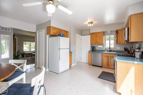 Kitchen - 415 W Baker, Clawson, MI 48017 photo 2 of 2