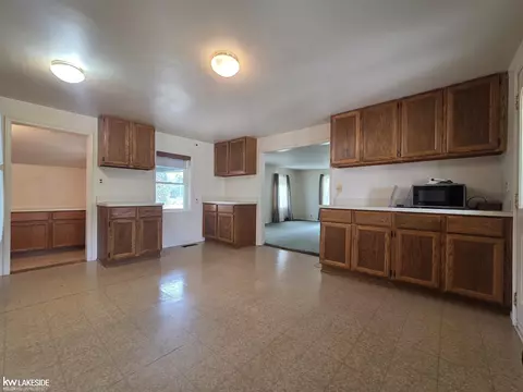 Kitchen - 22545 Pratt, Armada, MI 48005 photo 2 of 11
