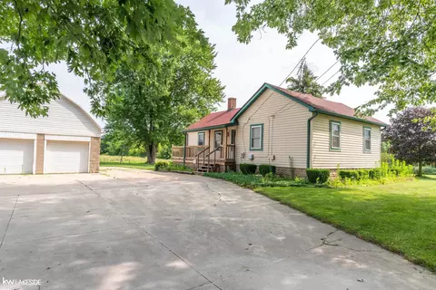 22545 Pratt, Armada, MI 48005