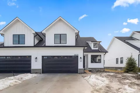 5820 Heights UNIT 17 /  9, Sterling Heights, MI 48314