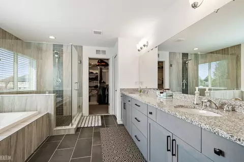 Bath - 49134 Monarch, Macomb, MI 48044 photo 2 of 4
