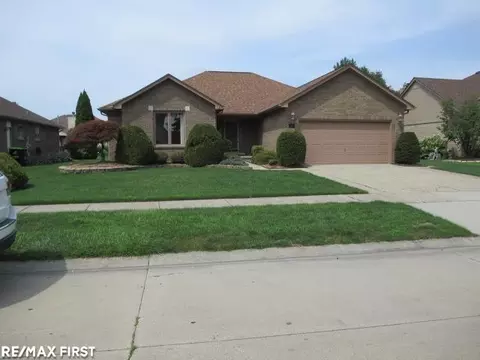 53295 Springhill Mdws, Macomb, MI 48042