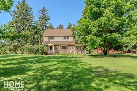 4818 Colby, Owosso, MI 48867