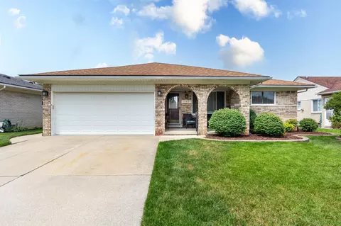 35827 Rainbow, Sterling Heights, MI 48312
