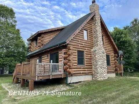 10175 Bailey, Harrison, MI 48625