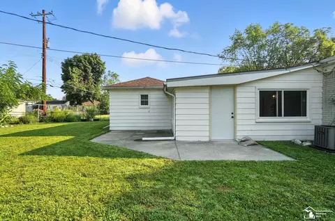 Exterior - 153 Theodore, Monroe, MI 48162 photo 5 of 7