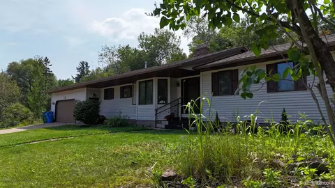 1860 Altamont, Marquette, MI 49855