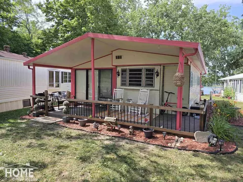 10001 E Goodall #372, Durand, MI 48429