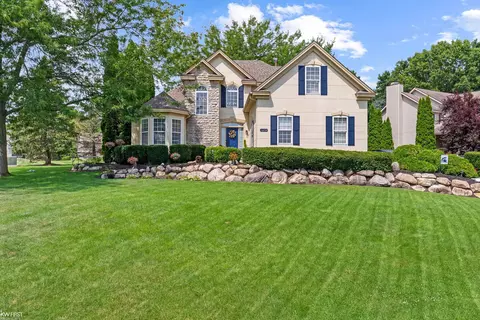 16234 Pine Lake Frst, Linden, MI 48451