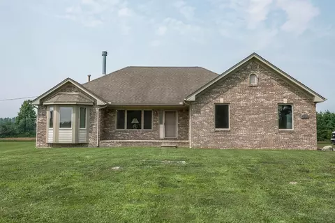 11900 Dunn Rd, Riley, MI 48041