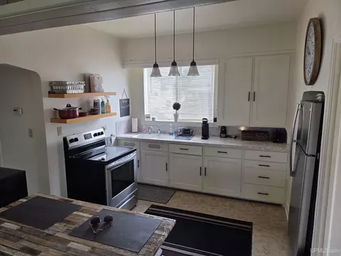 Kitchen - 1115 S 13th, Escanaba, MI 49829 photo 2 of 2