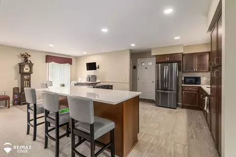 7481 Southwick, Davison, MI 48423 photo 6