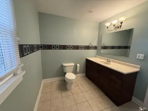 Bath - 515 Elm, Monroe, MI 48162 photo 1 of 1