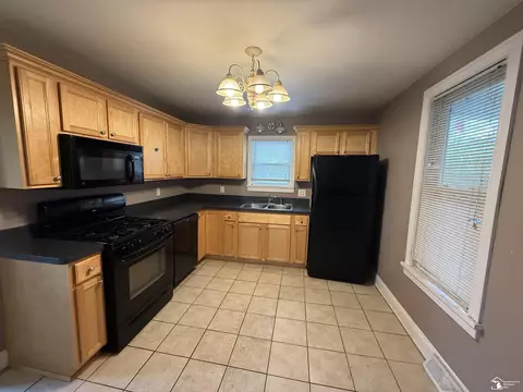 Kitchen - 515 Elm, Monroe, MI 48162 photo 1 of 2