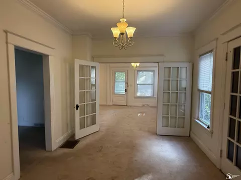 Living - 515 Elm, Monroe, MI 48162 photo 1 of 5