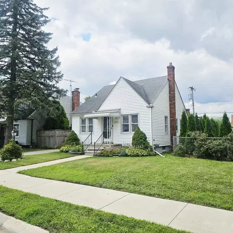 22511 Saxony Ave, Eastpointe, MI 48021