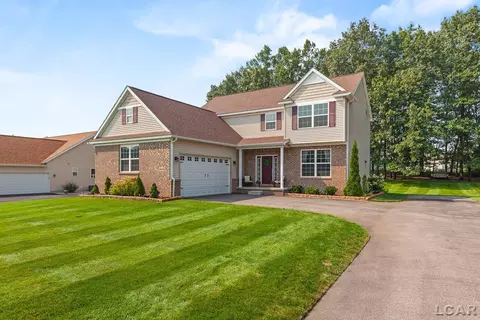 Exterior - 1654 Nicholas, Adrian, MI 49221 photo 2 of 10