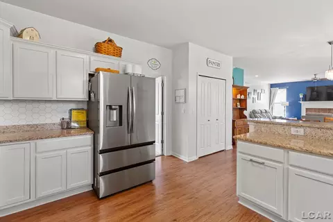 Kitchen - 1654 Nicholas, Adrian, MI 49221 photo 5 of 7
