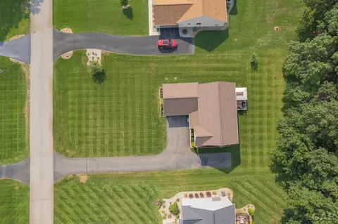View/Area - 1654 Nicholas, Adrian, MI 49221 photo 2 of 6