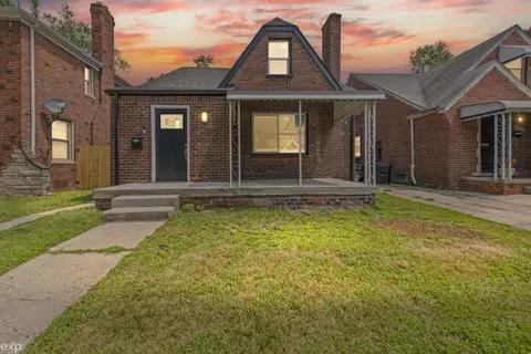 16628 Monte Vis, Detroit, MI 48221