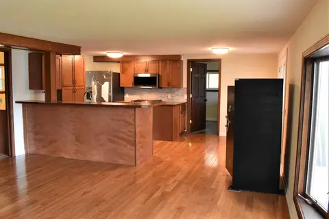 Living - 3490 E Pinecrest, Gladwin, MI 48624 photo 5 of 8