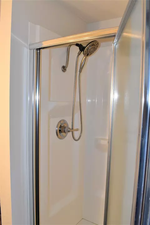 Bath - 3490 E Pinecrest, Gladwin, MI 48624 photo 4 of 6