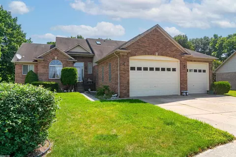 46466 Serenity, Macomb, MI 48044