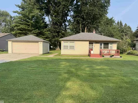 38767 Willowmere, Harrison Township, MI 48045