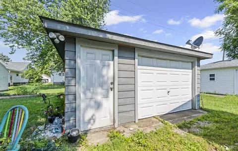 Other - 121 N Roessler, Monroe, MI 48162 photo 3 of 10