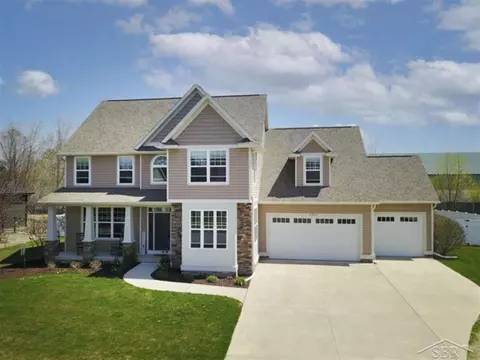 6202 Shirewood, Midland, MI 48642