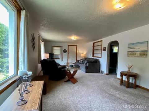 702 Empire, Ishpeming, MI 49849 photo 23