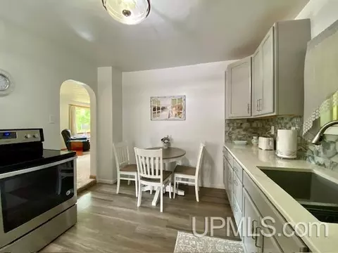 702 Empire, Ishpeming, MI 49849 photo 18