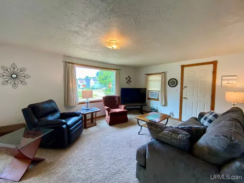 702 Empire, Ishpeming, MI 49849 photo 21