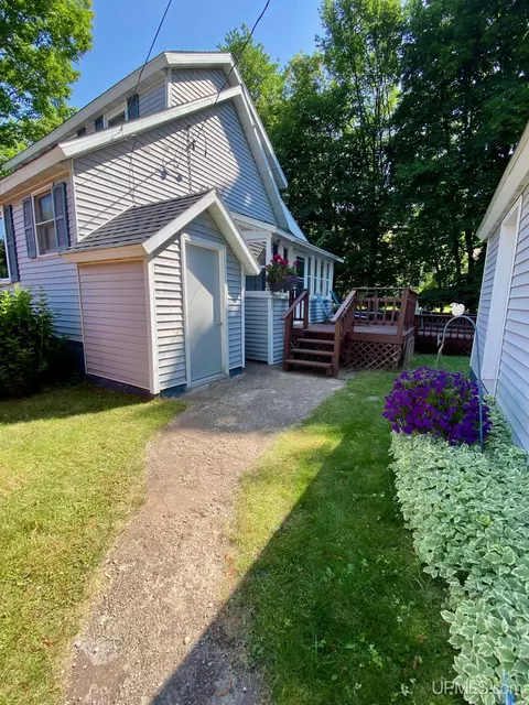 702 Empire, Ishpeming, MI 49849 photo 43