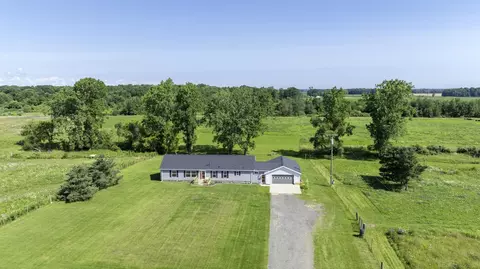 5166 Mcintyre, Clyde, MI 48049 photo 4