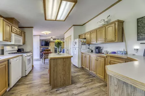 5166 Mcintyre, Clyde, MI 48049 photo 14