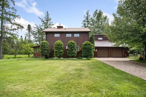 115 Co Rd Mp, Negaunee, MI 49866
