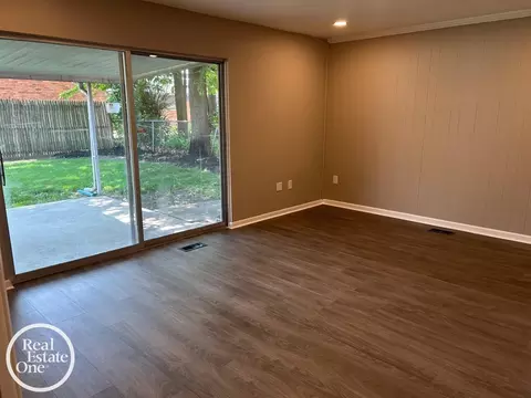Living - 483 Allard, Grosse Pointe Farms, MI 48236 photo 3 of 3