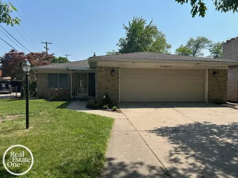 483 Allard, Grosse Pointe Farms, MI 48236