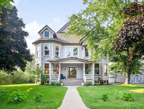 322 E Rdg, Marquette, MI 49855