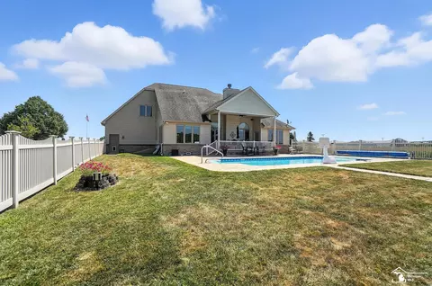 Exterior - 8989 Steffas Rd, Maybee, MI 48159 photo 4 of 19